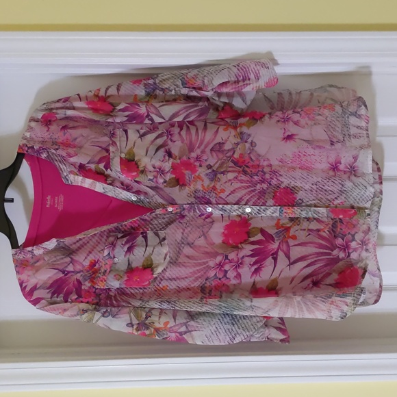 Kim Rogers floral blouse & Rafaella t-shirt both XLG n smoke free environment - Picture 1 of 3